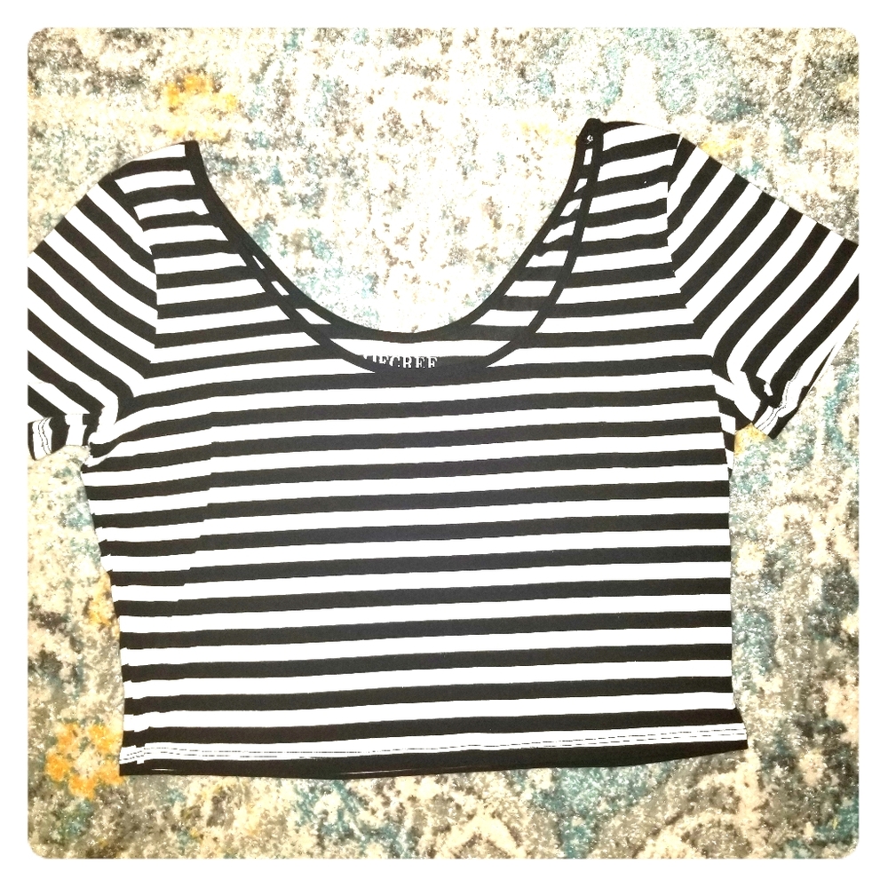 B & W Striped cropped shirt